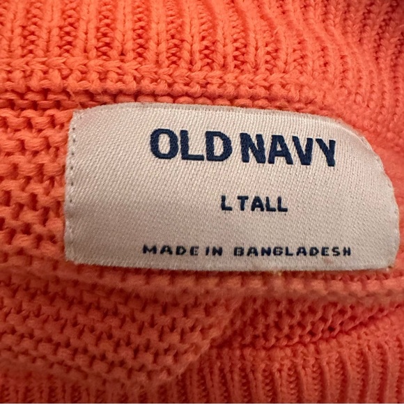 EUC Old Navy Women's Sweater in Coral and White - Picture 3 of 3